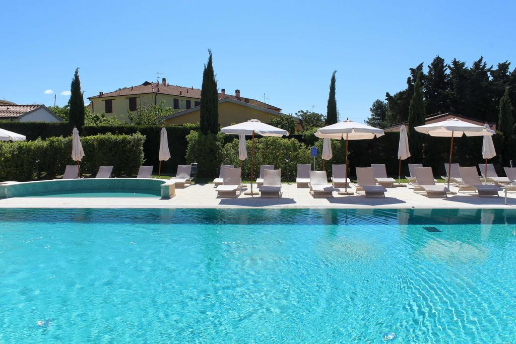 Le Corti Del Sole Residence Venturina Terme Luaran gambar