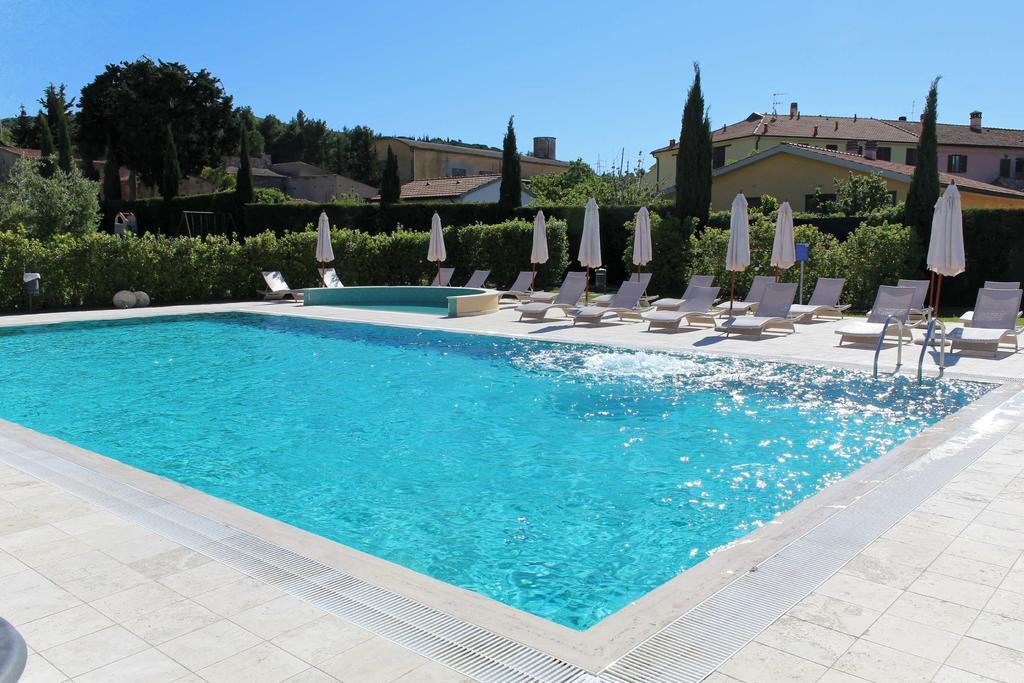 Le Corti Del Sole Residence Venturina Terme Luaran gambar