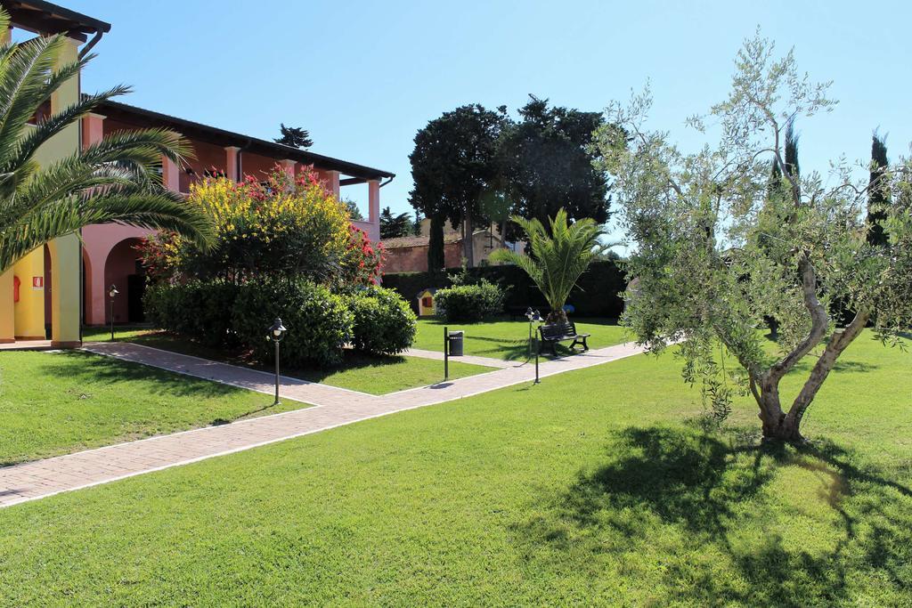 Le Corti Del Sole Residence Venturina Terme Luaran gambar